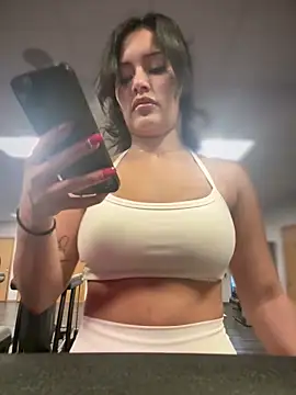 Risky_Workouts live cam stream in HD from Sweden