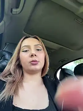 hotamanda01 live cam