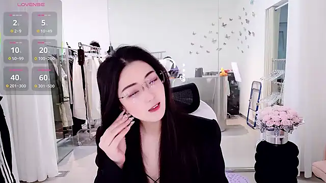 yangyang-777 live cam snapshot 1 – free VR webcam stream gallery